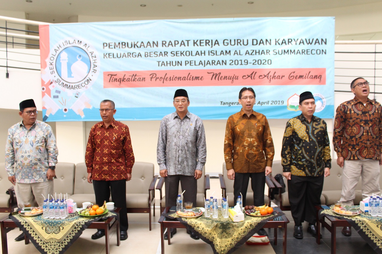 Pembukaan RAKER Guru dan Karyawan Keluarga Besar Sekolah Islam Al Azhar Summarecon Serpong