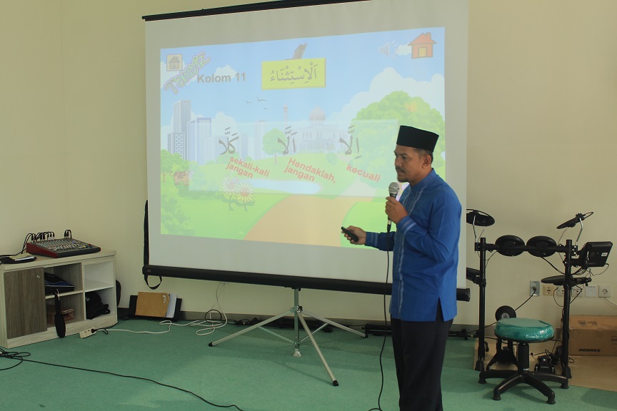 Tamyiz Qur'an Guru dan Karyawan Sekolah Islam Al Azhar Summarecon Serpong